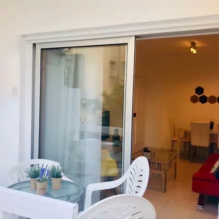 아파트 Serenity 2 - One Bedroom Flat *